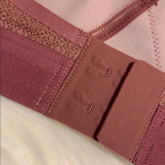 🔛💜FLASH SALE⚡️ Lululemon sports bra - Picture 6 of 8